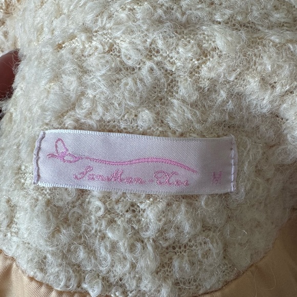 Gorgeous vintage inspired coat. - Picture 2 of 5